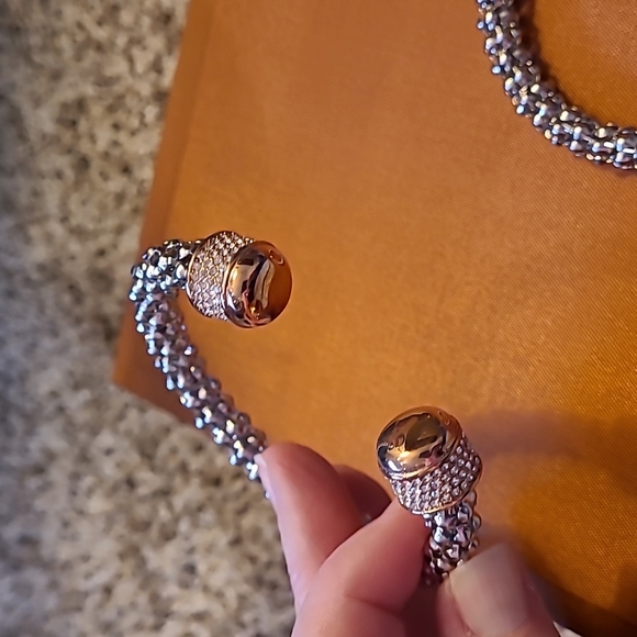 Stainless steel mesh look crystal cap bracelets - Picture 3 of 6